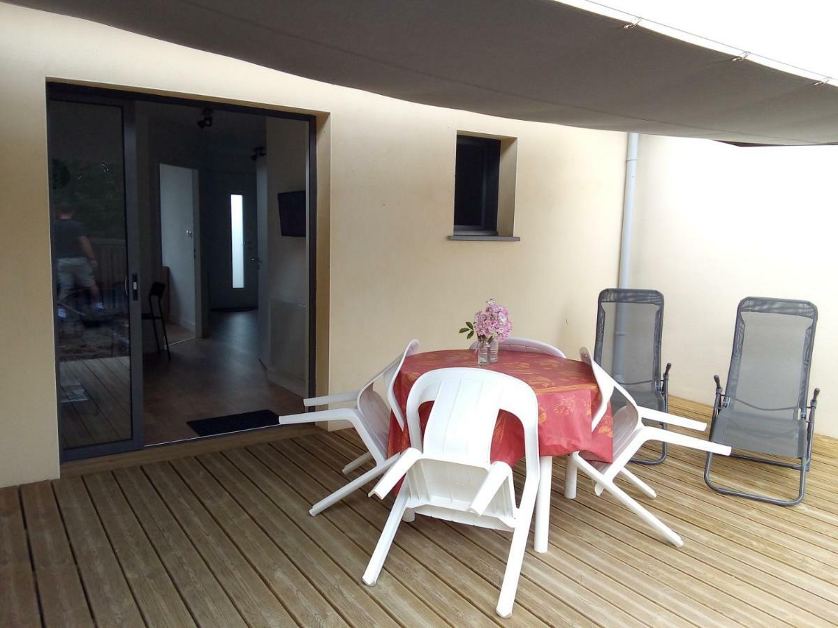 Au Refuge Des Farfas Apartment Saint-Paul-en-Pareds Екстериор снимка