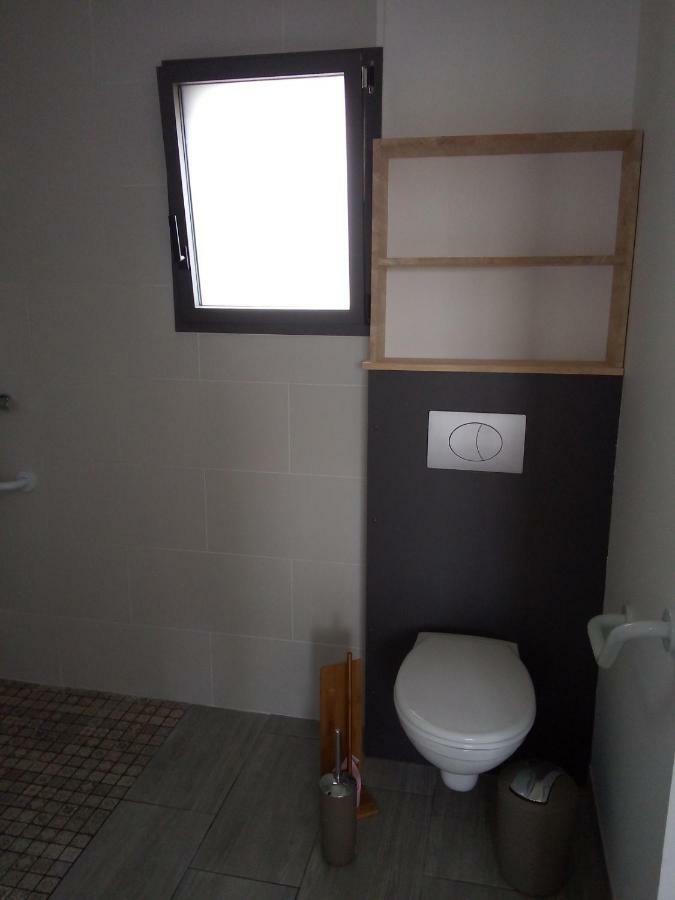 Au Refuge Des Farfas Apartment Saint-Paul-en-Pareds Екстериор снимка