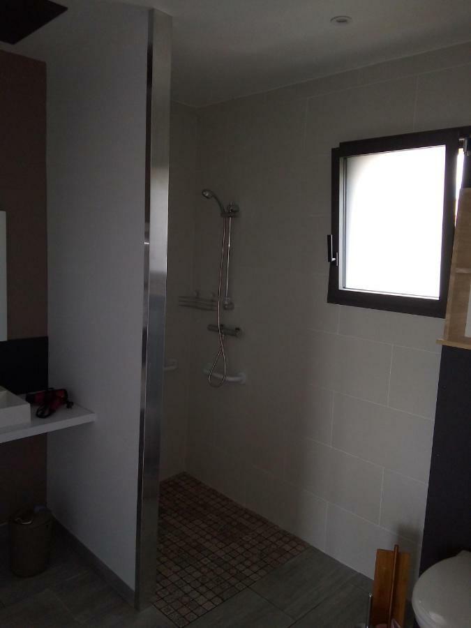 Au Refuge Des Farfas Apartment Saint-Paul-en-Pareds Екстериор снимка