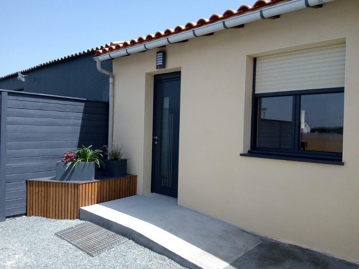 Au Refuge Des Farfas Apartment Saint-Paul-en-Pareds Екстериор снимка