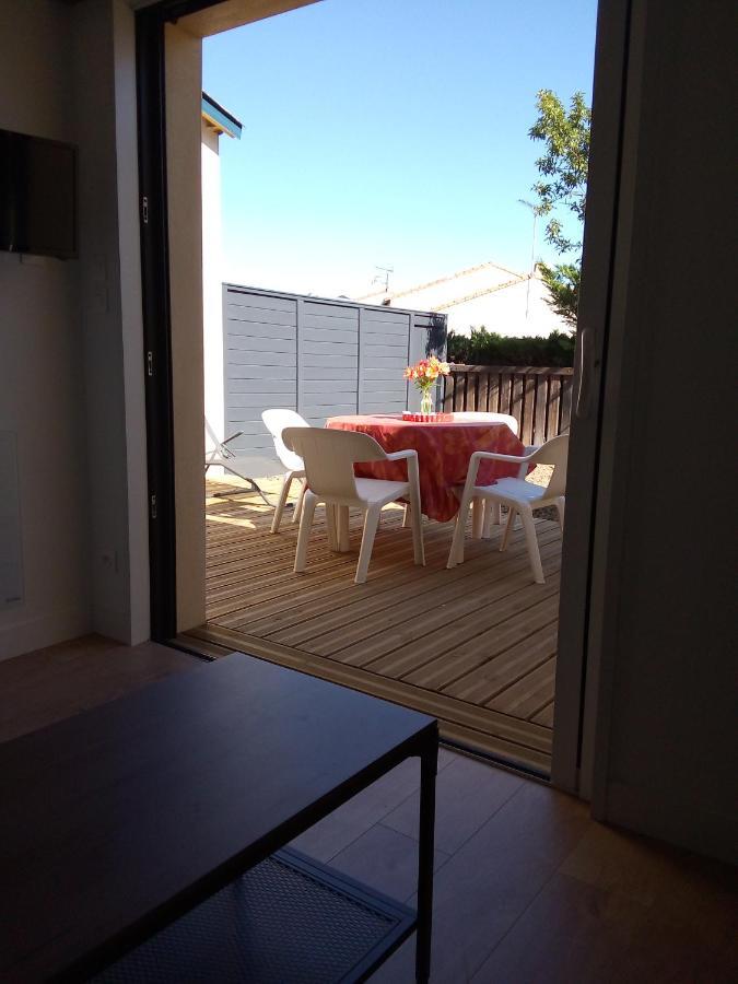 Au Refuge Des Farfas Apartment Saint-Paul-en-Pareds Екстериор снимка